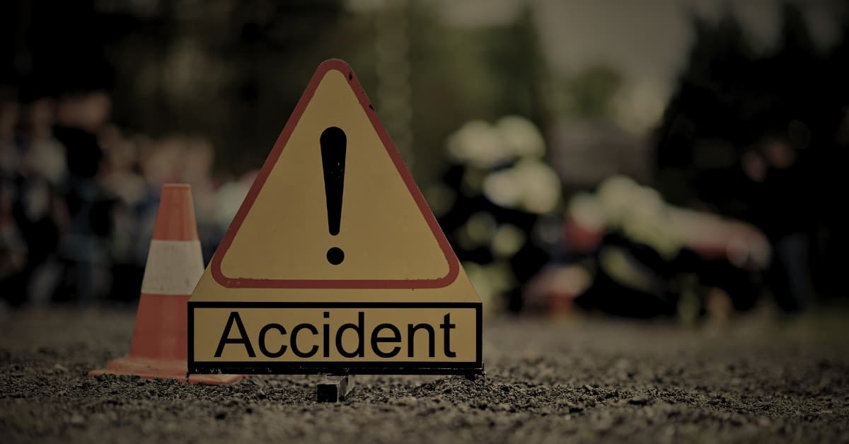 Abogado de accidente de motocicleta en Florida, señal de advertencia de accidente en escena de choque de moto
